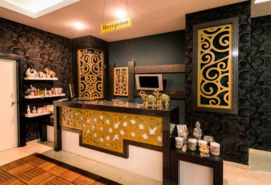 Vuni Palace Luxury Resort & Beach & Casino Kyrenia  Bagian luar foto