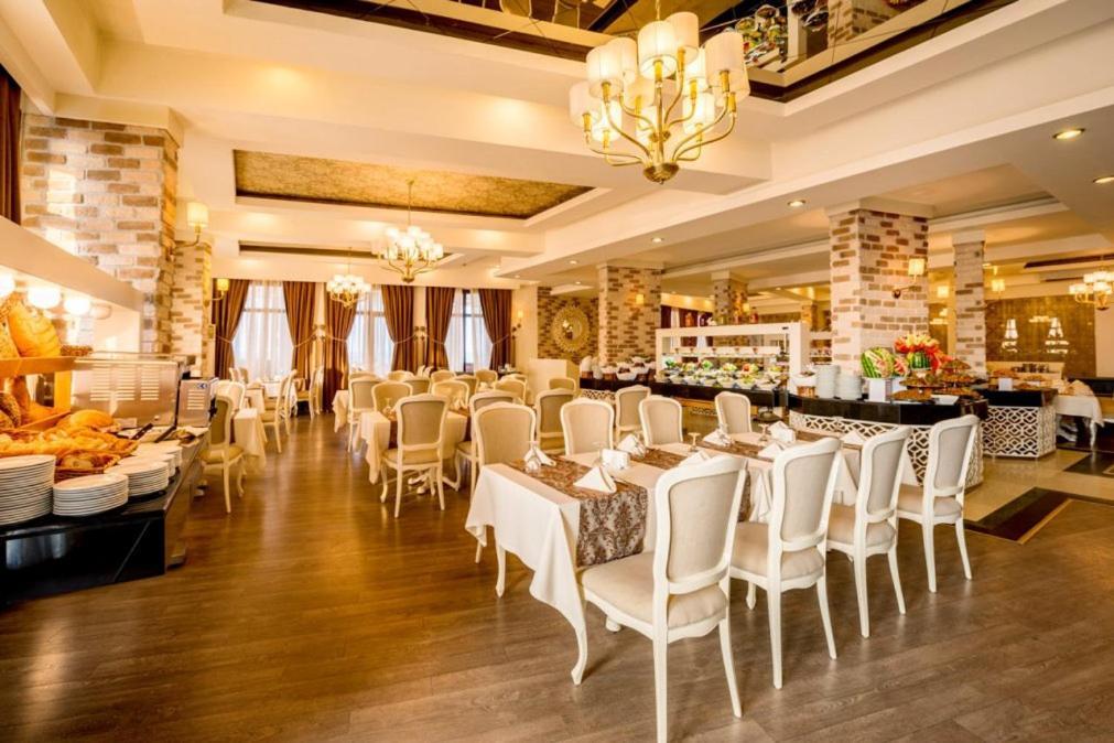 Vuni Palace Luxury Resort & Beach & Casino Kyrenia  Bagian luar foto