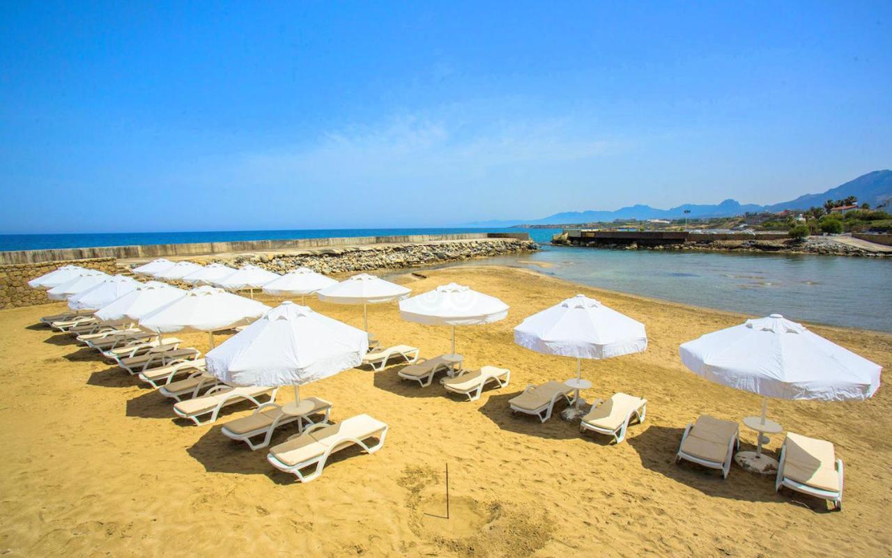 Vuni Palace Luxury Resort & Beach & Casino Kyrenia  Bagian luar foto