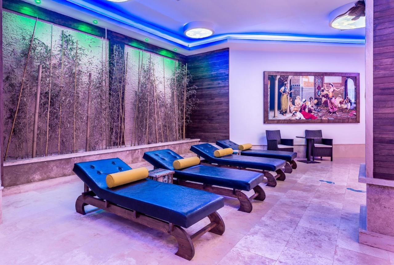 Vuni Palace Luxury Resort & Beach & Casino Kyrenia  Bagian luar foto