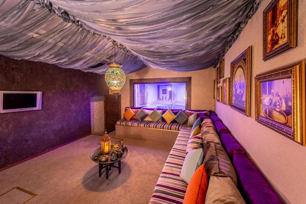 Vuni Palace Luxury Resort & Beach & Casino Kyrenia  Bagian luar foto