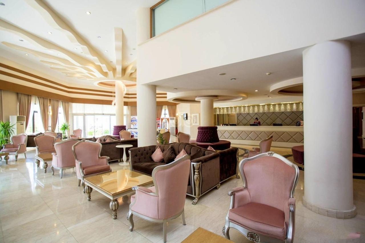 Vuni Palace Luxury Resort & Beach & Casino Kyrenia  Bagian luar foto