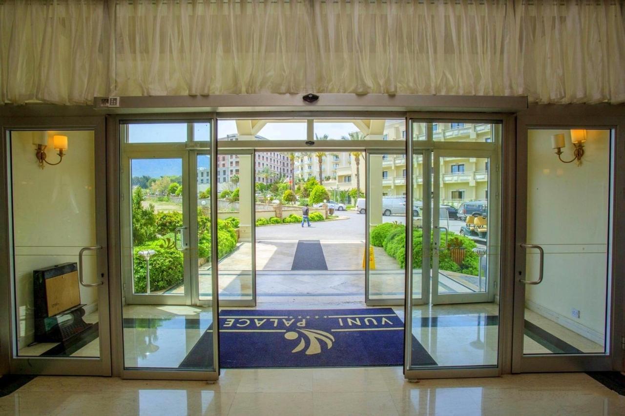 Vuni Palace Luxury Resort & Beach & Casino Kyrenia  Bagian luar foto