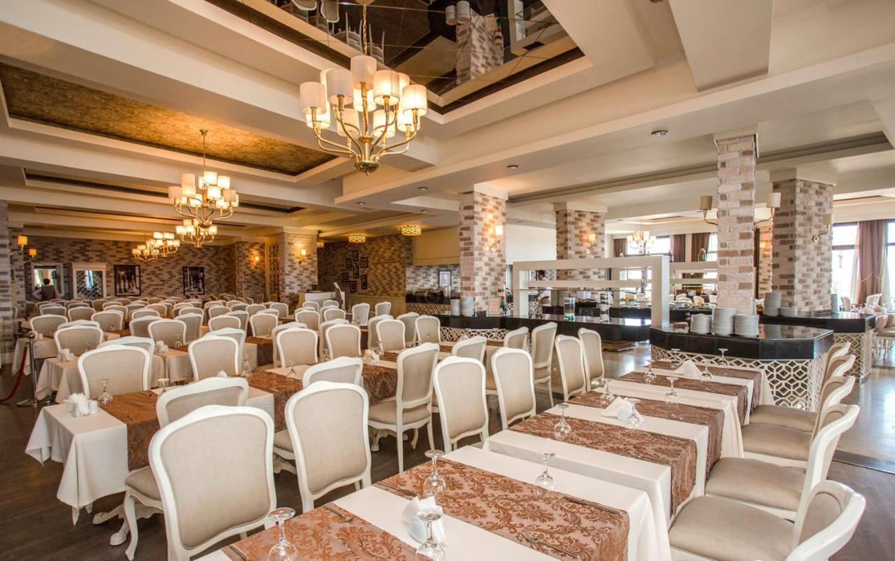 Vuni Palace Luxury Resort & Beach & Casino Kyrenia  Bagian luar foto