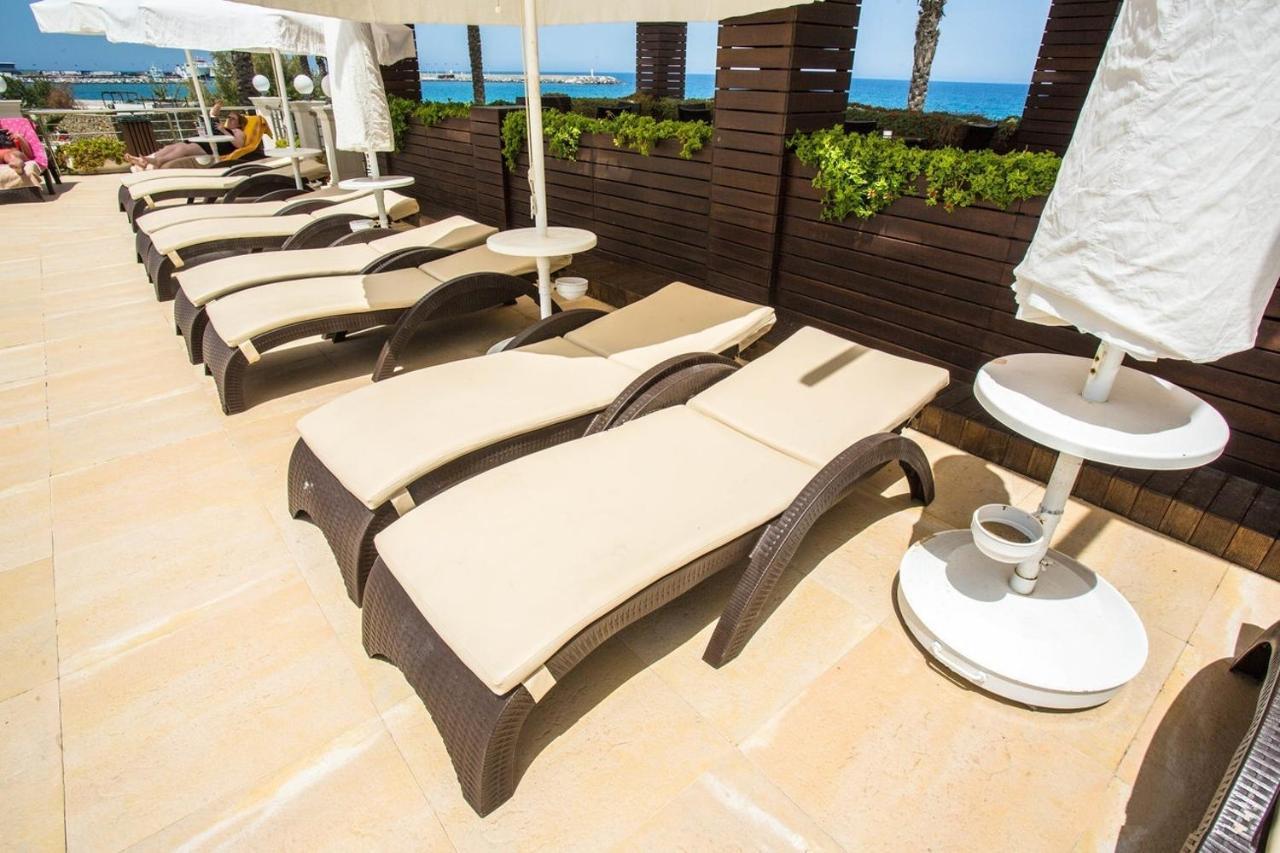 Vuni Palace Luxury Resort & Beach & Casino Kyrenia  Bagian luar foto